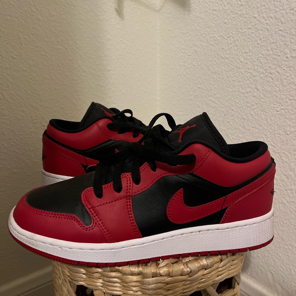 black and red jordan 1 lows